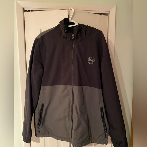 Jacket L - Picture 2 of 3